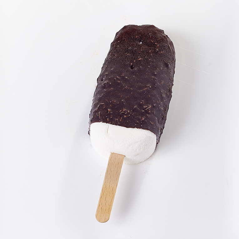 domácí smetanový nanuk s čokoládovou polevou - Baštova zmrzlinárna